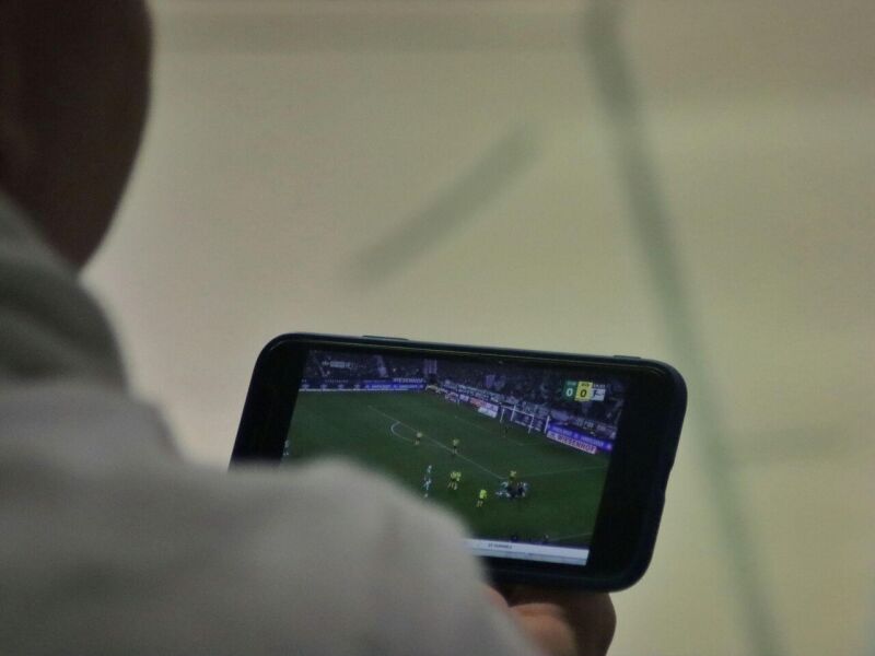 Revolução tecnológica no futebol: inovação que transforma a cultura e consumo do esporte no Brasil