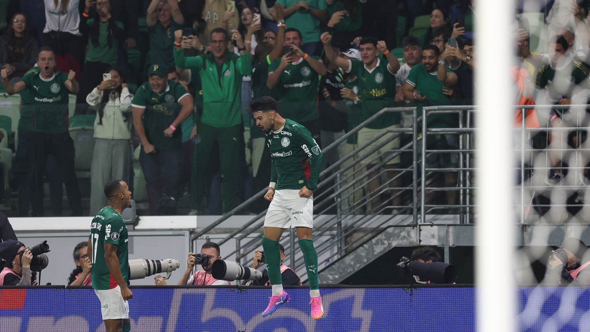 Palmeiras goleia, São Paulo dá outro vexame, e Corinthians apanha