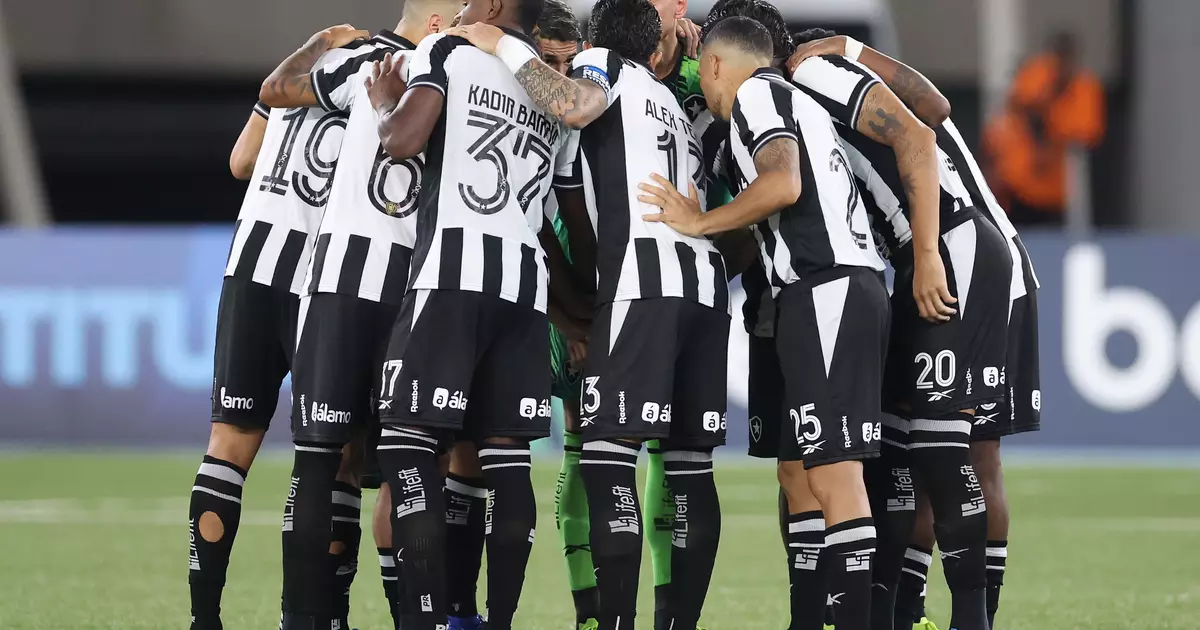 Franclim responde sobre pedido por reforços para o Botafogo