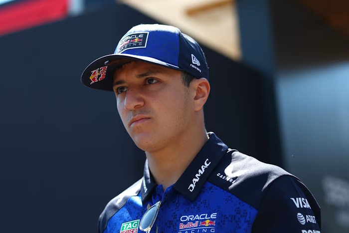 Hadjar ganha força para seguir na Red Bull em 2027